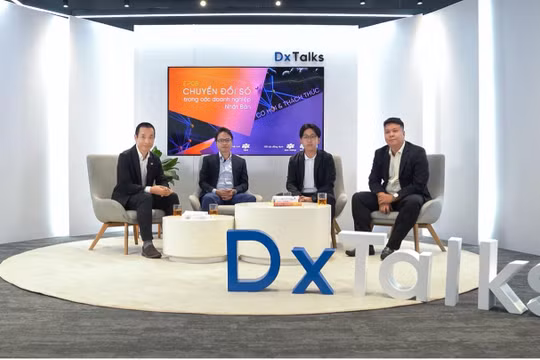 Các chuyên gia tham gia talkshow