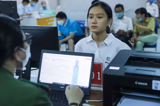 Sắp thu thập dữ liệu mống mắt của công dân khi làm thủ tục cấp thẻ căn cước