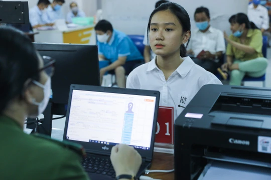 Sắp thu thập dữ liệu mống mắt của công dân khi làm thủ tục cấp thẻ căn cước