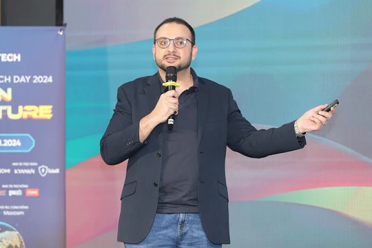 Ông Mohamed Shakeer Anver, Quản lý cấp cao SAS Institute