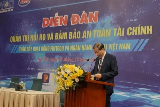 Ông Hoàng Quang Phóng phát biểu tại Diễn đàn. Ảnh AT