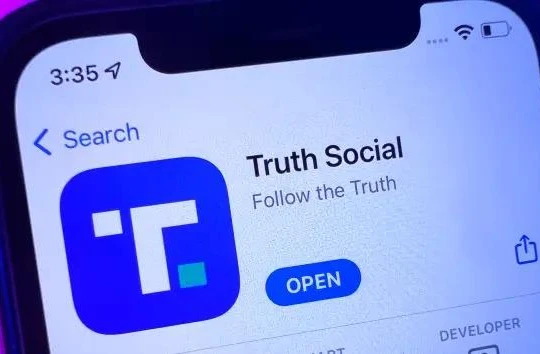 Ứng dụng mạng xã hội Truth Social chỉ cài được trên điện thoại Android và truy cập qua nền tảng web. Người dùng Android chưa thể tải về và cài đặt ứng dụng này (ảnh: Getty Images)