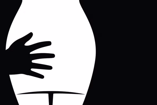 Nhiều phụ nữ từng gặp phải hành vi quấy rối tình dục (ảnh: SCMP)