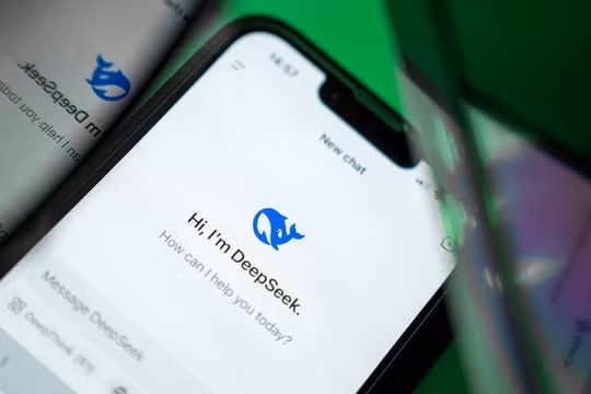 Phát triển trong điều kiện hạn chế, vì sao DeepSeek thành công?