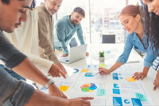 3 mẹo để đạt được sự tăng trưởng vào năm 2023 thông qua các chiến lược marketing dựa trên data (Ảnh: entrepreneur)