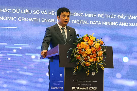 Ông Nguyễn Văn Khoa phát biểu tại diễn đàn Dx Summit 2023