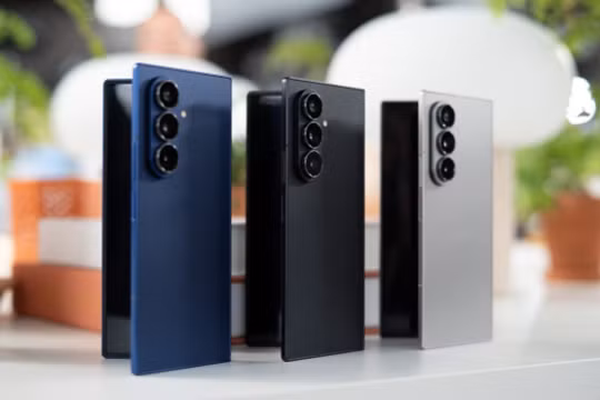 Điện thoại Z Fold 7. Ảnh The Verge