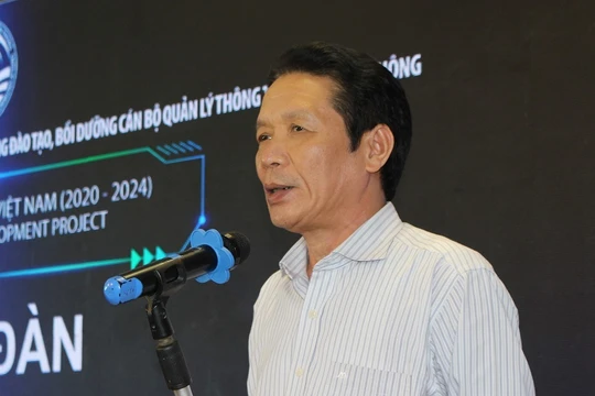 Thứ trưởng Bộ TT&TT Hoàng Vĩnh Bảo phát biểu tại diễn đàn