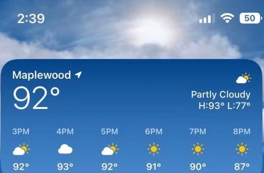 Số phần trăm pin được hiển thị bên trong biểu tượng viên pin trên iOS 16 beta 5