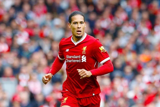 Van Dijk là chốt chặn tin cậy trong hàng phòng ngự của Liverpool