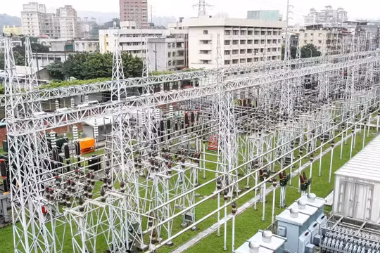 Trạm biến áp của Công ty Điện lực Đài Loan (Taipower). Công ty này đang phải chịu áp lực tài chính nặng nề (ảnh Getty Images)