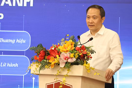 PGS.TS Lê Trung Thành, Hiệu trưởng Trường Đại học Kinh tế (UEB) tại Lễ ra mắt 4 chuyên ngành đào tạo mới