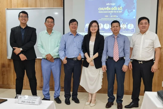 Các chuyên gia tham dự hội thảo (ảnh: Viện Phát triển kinh tế số)