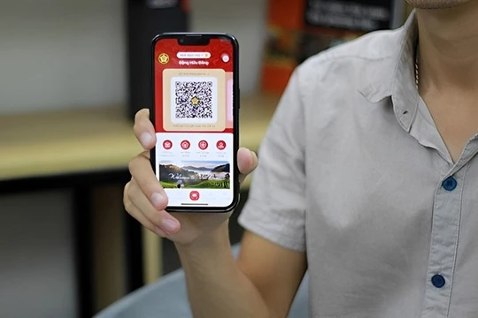 Từ 15/8, sử dụng tài khoản định danh điện tử mức 2 để đăng ký xe lần đầu