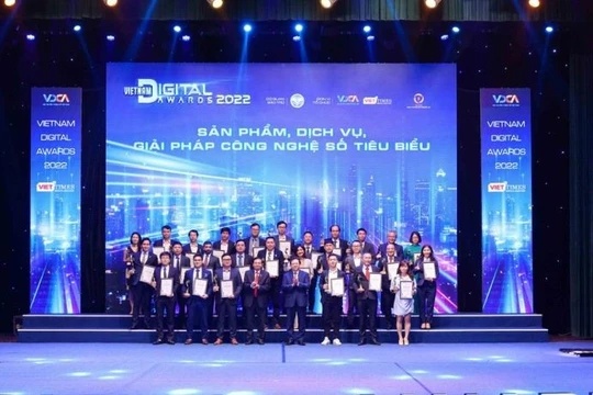 Giải thưởng Chuyển đổi số Việt Nam - Vietnam Digital Awards là một trong các chương trình thường niên do VDCA chủ trì tổ chức