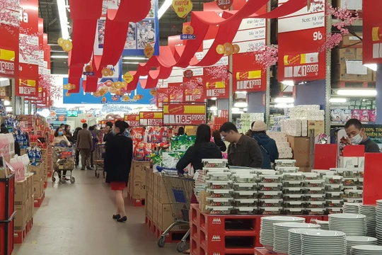 Siêu thị ngày 28 Tết