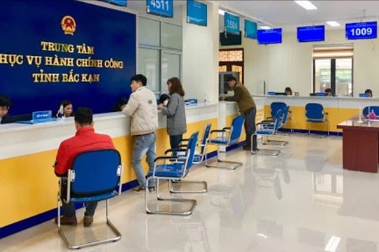 Người dân chưa mặn mà với các dịch vụ công trực tuyến