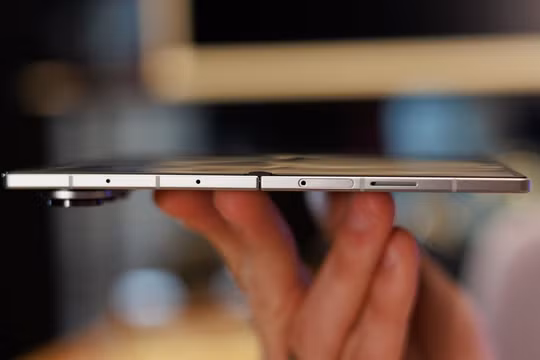 Galaxy Z Fold 7. Ảnh: Phone Arena