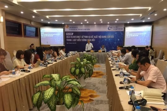 Ông Nguyễn Phương Tuấn - Phó Chủ nhiệm Uỷ ban Khoa học Công nghệ và Môi trường của Quốc hội phát biểu khai mạc