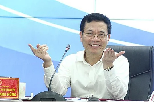 Bộ trưởng Bộ Thông tin và Truyền thông Nguyễn Mạnh Hùng