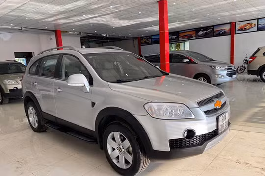 Chevrolet Captiva - mẫu xe cũ hiếm hoi có giá bán 200 triệu đồng nhưng có tới 7 chỗ ngồi