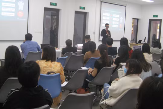 Hội thảo “Quản trị nhân sự trong bối cảnh chuyển đổi số” do Viện Đào tạo và Tư vấn Doanh nghiệp. Trường ĐH Ngoại thương tổ chức