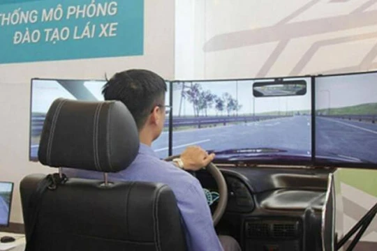 Các cơ sở đào tạo lái xe sẽ gặp nhiều khó khăn khi áp dụng quy định cabin điện tử