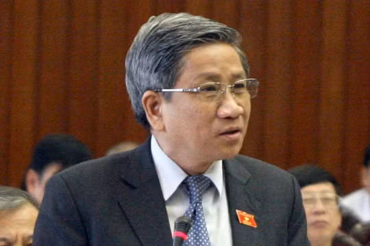 GS TS Nguyễn Minh Thuyết - nguyên Phó Chủ nhiệm Uỷ ban Văn hoá, Giáo dục và Thanh thiếu niên, Nhi đồng của Quốc hội