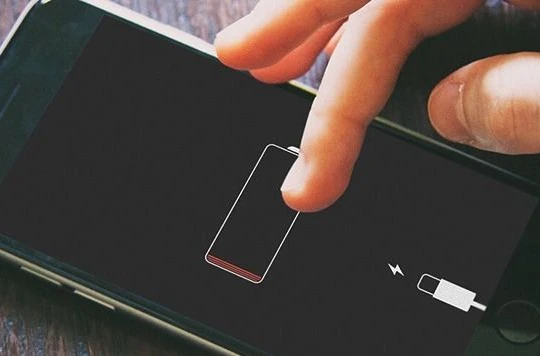 Chọn sạc điện thoại thế nào để tránh chai pin?