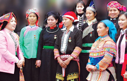 Nữ cán bộ vùng dân tộc thiểu số