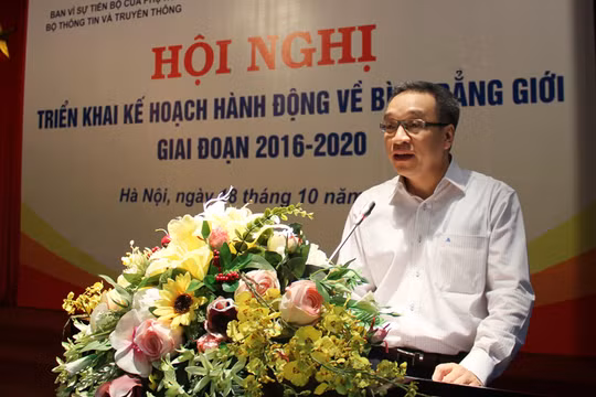 Thứ trưởng Phan Tâm phát biểu tại Hội nghị