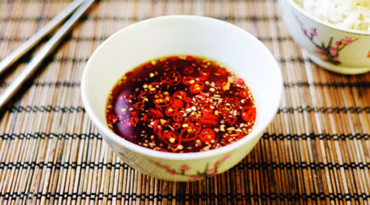 Cho dù có học cách làm mắm đi chăng nữa thì cũng chẳng thể ngon như nước mắm của người Việt vốn được truyền từ đời này qua đời khác.