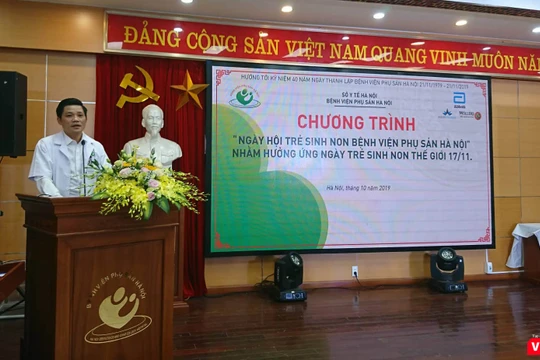 PGS. TS. Nguyễn Duy Ánh – Giám đốc Bệnh viện Phụ sản Hà Nội phát biểu khai mạc chương trình. Ảnh: Minh Thúy