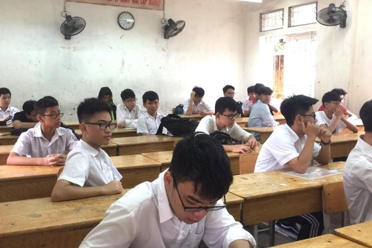 Học sinh dự thi trong kỳ thi tuyển sinh vào lớp 10. Ảnh: Minh Thúy