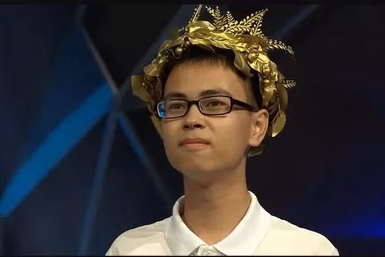 Trần Thế Trung (THPT Chuyên Phan Bội Châu, Nghệ An) xuất sắc giành vòng nguyệt quế Đường lên đỉnh Olympia 2019