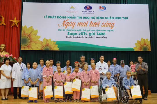  Lễ phát động nhắn tin ủng hộ bệnh nhân ung thư 