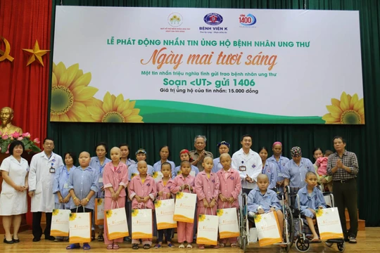  Lễ phát động nhắn tin ủng hộ bệnh nhân ung thư 