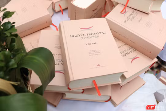 Bộ sách “Nguyễn Trọng Tạo – Tuyển tập” - Ảnh: Minh Thúy