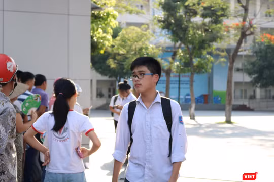 Thí sinh khá tiếc nuối sau khi rời khỏi phòng thi. Ảnh: Minh Thúy