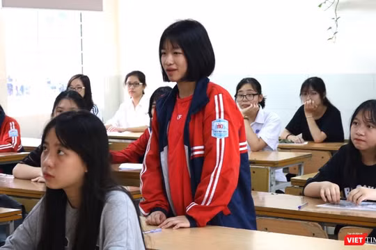 Một học sinh dự thi trong kỳ thi tuyển sinh vào lớp 10. Ảnh: Minh Thúy