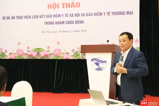 Ông Lê Văn Khảm – Vụ trưởng Vụ Bảo hiểm y tế (Bộ Y tế) phát biểu tại hội thảo. Ảnh: Minh Thúy 