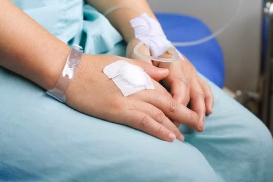 Chế độ ăn uống lành mạnh có thể giúp bệnh nhân ung thư điều trị bệnh hiệu quả.