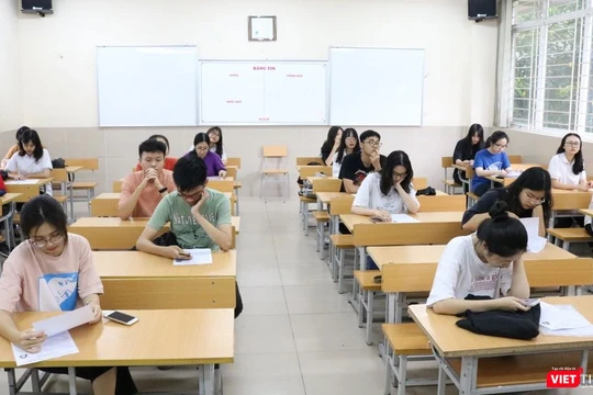 Thí sinh dự thi trong kỳ thi THPT quốc gia 2019. Ảnh: Minh Thúy