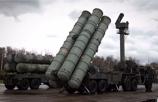Hệ thống tên lửa S-400 của Nga. (Nguồn: farsnews.com)