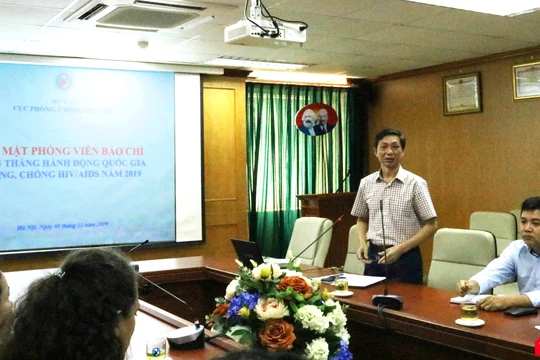 Buổi gặp mặt báo chí nhân Tháng hành động quốc gia phòng, chống HIV/AIDS và Ngày Thế giới phòng, chống HIV/AIDS (1/12). Ảnh: Minh Thúy