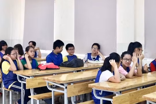 Học sinh trong giờ giải lao. Ảnh: Minh Thúy