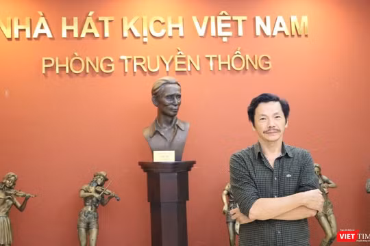 NSND Trung Anh tại Nhà hát Kịch Việt Nam. Ảnh: Minh Thúy