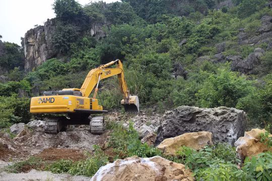 AMD đang được truyền thông như một "ông lớn" trong ngành khai thác đá tự nhiên, nhưng chỉ ít lâu trước, vẫn được giới thiệu là hoạt động chủ yếu trong lĩnh vực liên quan đến đào tạo, tư vấn, quản lý và ứng dụng công nghệ cao... (Ảnh: Internet)