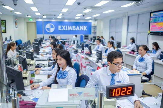 Eximbank: Loại 8 P.TGĐ, Ban điều hành từ 15 nhân sự giảm còn 7 người. (Ảnh: EIB)