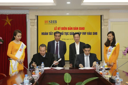 Lễ ký có sự tham dự của Chủ tịch HĐQT, Tổng Giám đốc cùng các đơn vị liên quan của SHB và VVF